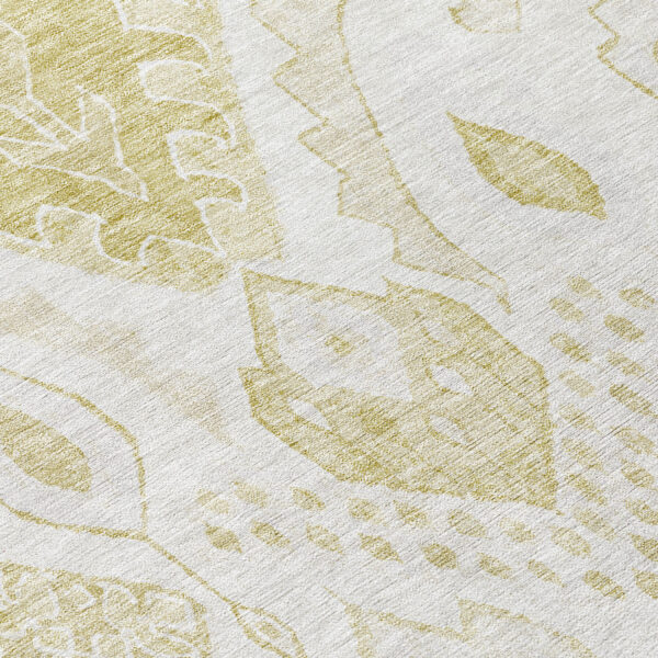 8' Beige Tan And Ivory Round Moroccan Washable Indoor Outdoor Area Rug
