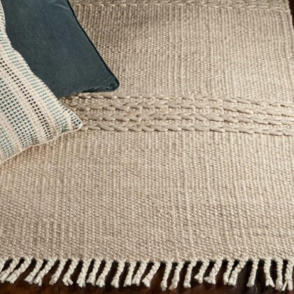 5' X 8' Natural Plain Wool Indoor Area Rug With Fringe