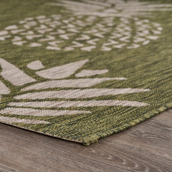 2' X 3' Green Floral Indoor Outdoor Area Rug
