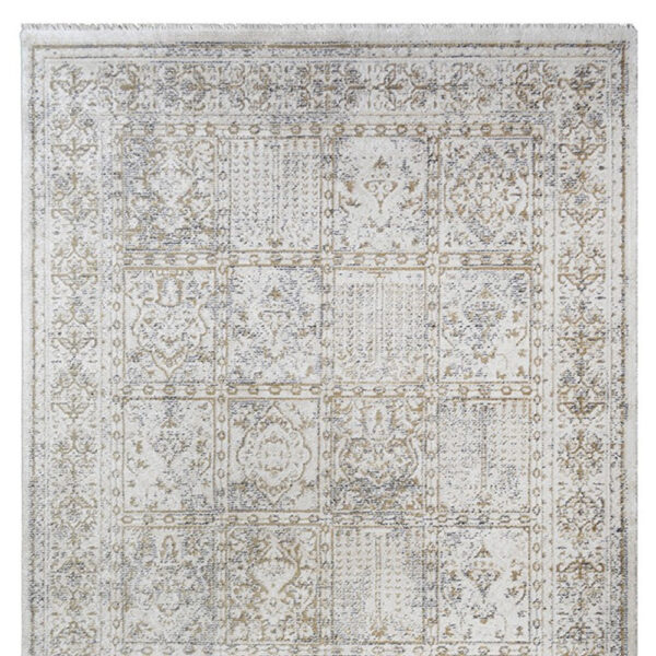8' x 10' Ivory Oriental Distressed Area Rug With Fringe