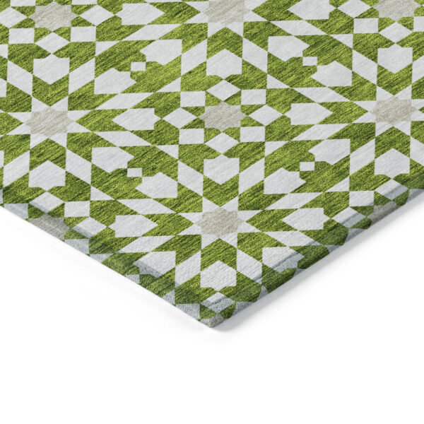 8' Lime Green Ivory And Beige Round Floral Medallion Washable Indoor Outdoor Area Rug
