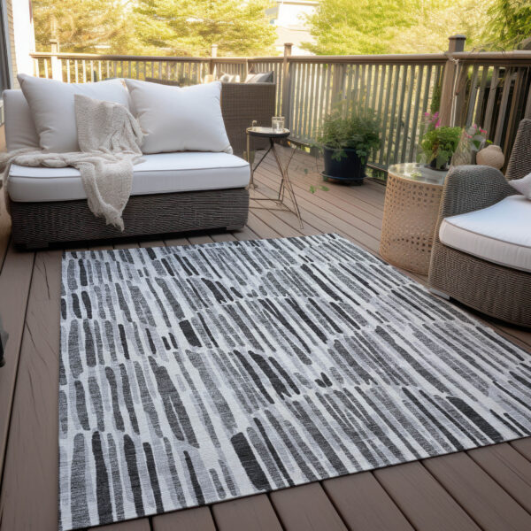 5' X 8' Gray Ivory And Charcoal Abstract Washable Indoor Outdoor Area Rug