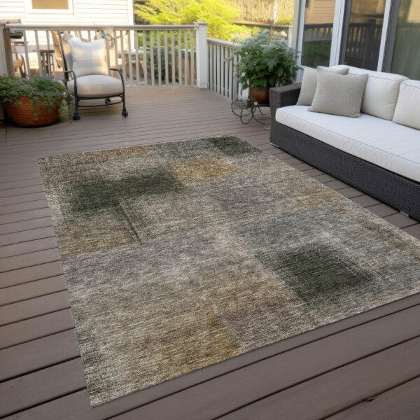 5' X 8' Taupe Gray And Beige Abstract Washable Indoor Outdoor Area Rug