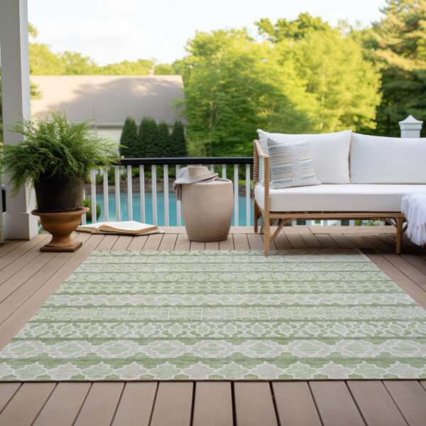 9' X 12' Artichoke Green And Ivory Quatrefoil Washable Indoor Outdoor Area Rug