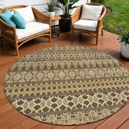 8' Brown And Taupe Round Quatrefoil Washable Indoor Outdoor Area Rug
