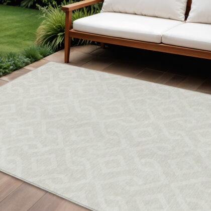 8' X 10' Ivory And Light Gray Geometric Washable Indoor Outdoor Area Rug