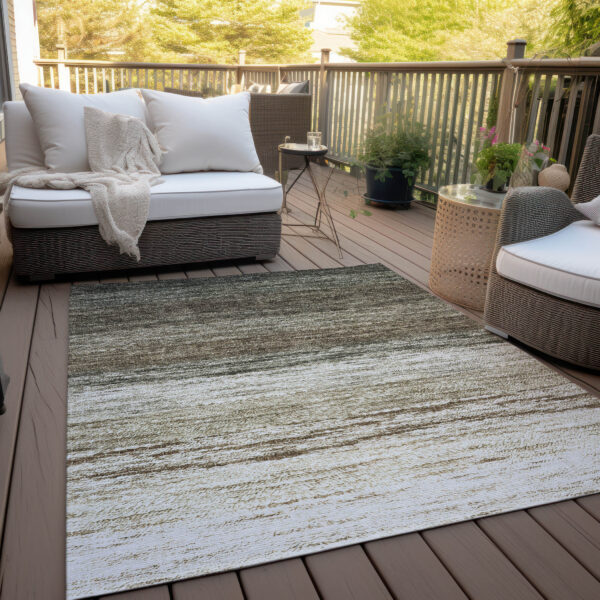 8' X 10' Brown Beige And Tan Ombre Washable Indoor Outdoor Area Rug