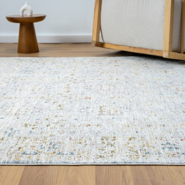 9' x 12' Ivory and Blue Floral Area Rug
