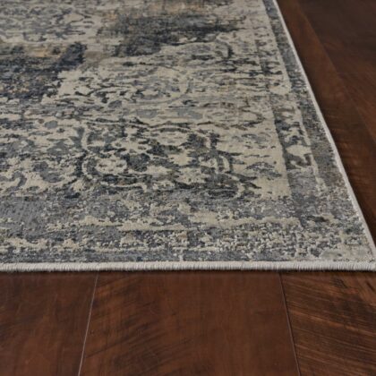 5' X 8' Ivory Vintage Medallion Indoor Area Rug