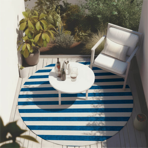 8' Round Navy Blue Round Striped Washable Non Skid Indoor Outdoor Area Rug