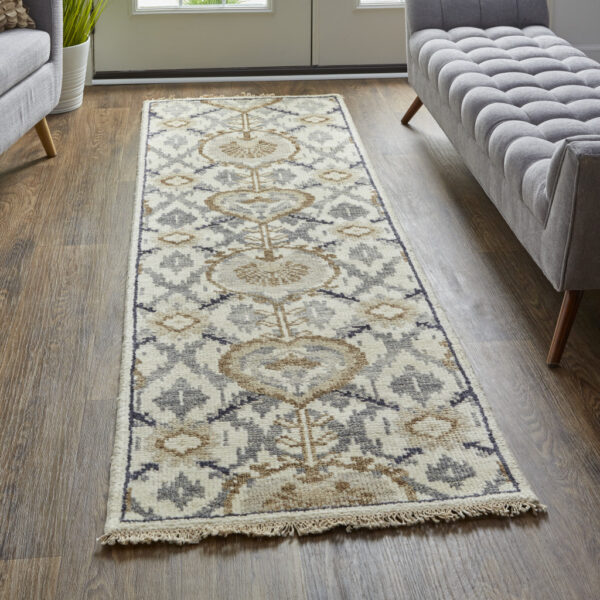 8' Ivory Gray And Taupe Wool Floral Hand Knotted Stain Resistant Runner Rug