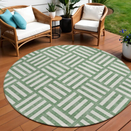 8' Green And Ivory Round Geometric Washable Indoor Outdoor Area Rug