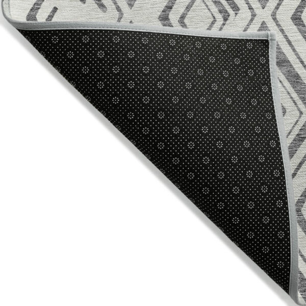 8' Gray And Ivory Round Geometric Washable Indoor Outdoor Area Rug