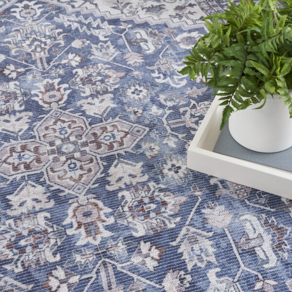 8' x 10' Gray Ivory and Blue Floral Distressed Washable Area Rug