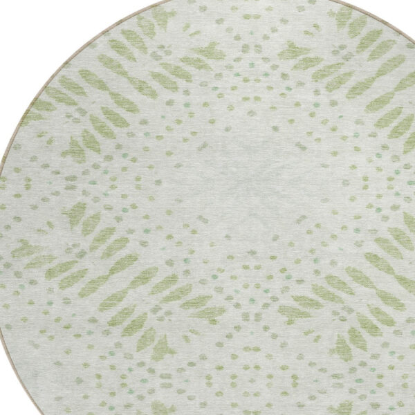 8' Artichoke Green And Fern Green Round Floral Washable Indoor Outdoor Area Rug