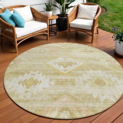 8' Wheat Gold And Beige Round Southwestern Washable Indoor Outdoor Area Rug