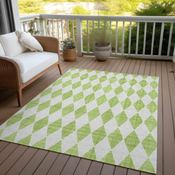 3' X 5' Lime Green And Ivory Geometric Washable Indoor Outdoor Area Rug