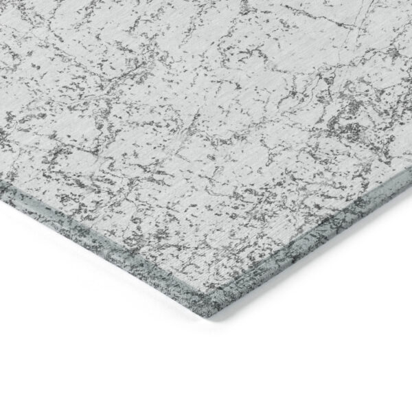 5' X 8' Gray And Ivory Abstract Washable Indoor Outdoor Area Rug