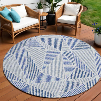 8' Navy Blue And Denim Blue Round Geometric Washable Indoor Outdoor Area Rug