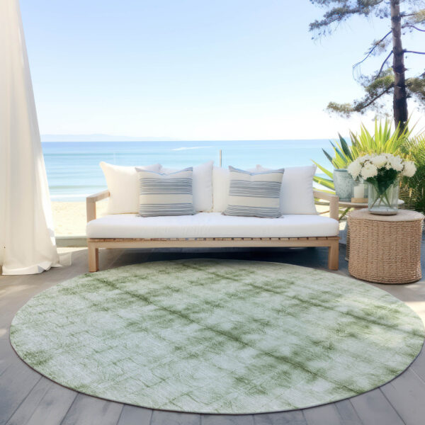8' Sage And Green Round Geometric Washable Indoor Outdoor Area Rug