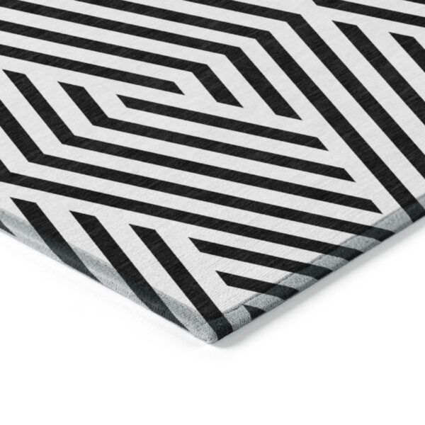 2' X 3' Black and White Geometric Washable Non Skid Indoor Outdoor Area Rug