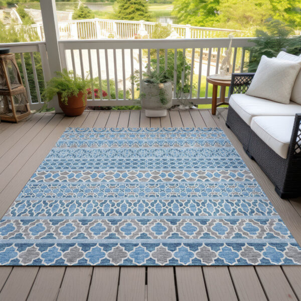 8' X 10' Sky Blue And Denim Blue Quatrefoil Washable Indoor Outdoor Area Rug