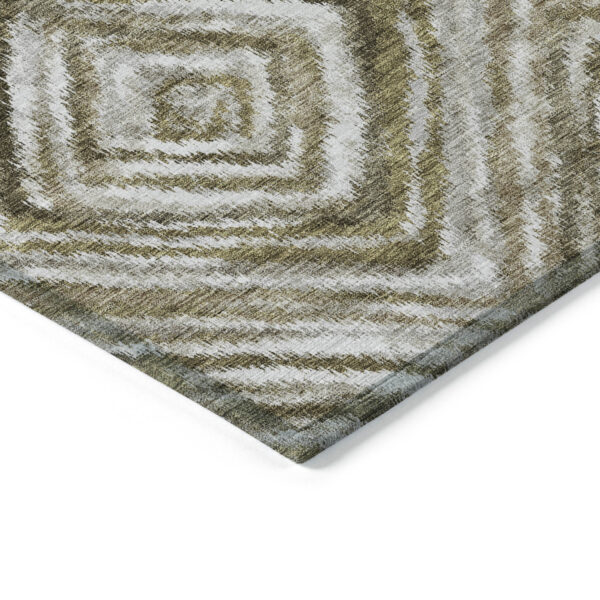 5' X 8' Brown Beige And Ivory Geometric Washable Indoor Outdoor Area Rug