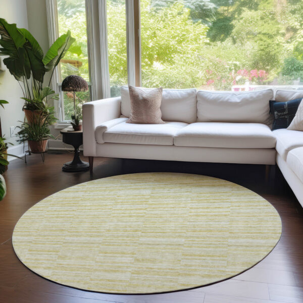 8' Wheat Gold And Tan Round Striped Washable Indoor Outdoor Area Rug