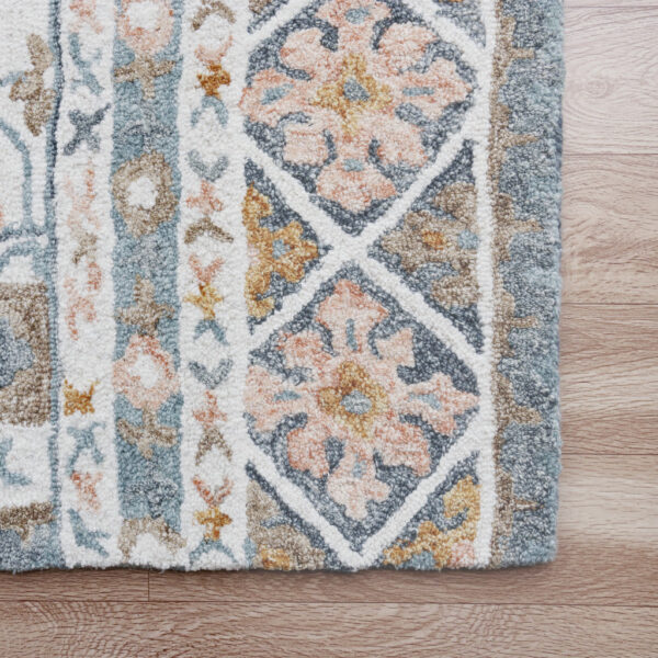 9' x 12' Blue and Ivory Wool Floral Hand Tufted Area Rug