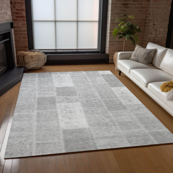 8' X 10' Silver Gray And Graphite Patchwork Washable Indoor Outdoor Area Rug