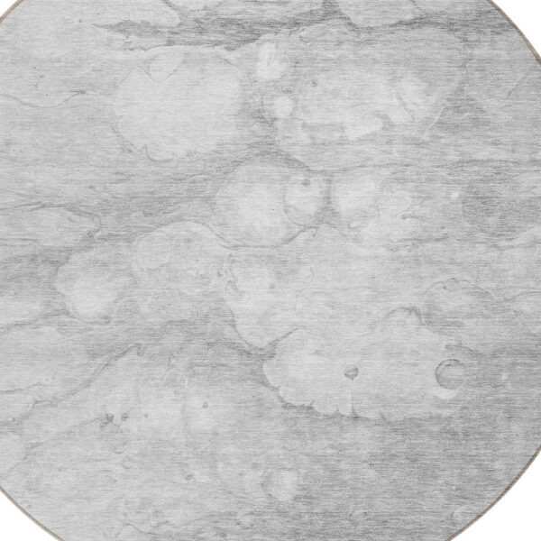 8' Silver Gray And Ivory Round Abstract Washable Indoor Outdoor Area Rug