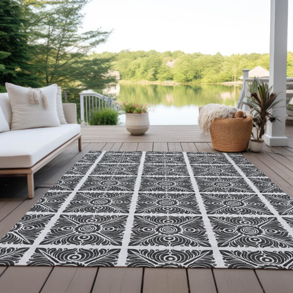 3' X 5' Ivory And Black Medallion Washable Indoor Outdoor Area Rug