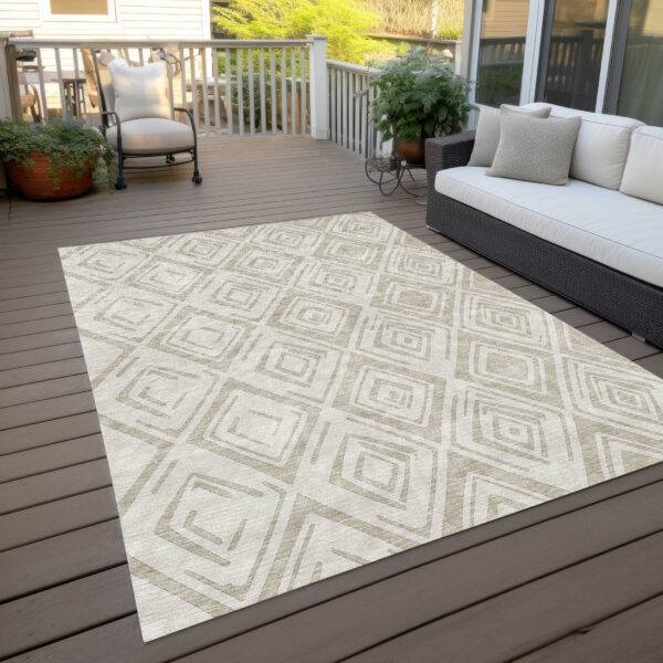 5' X 8' Beige And Ivory Geometric Washable Indoor Outdoor Area Rug