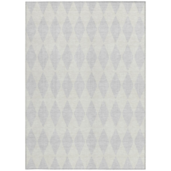 5' X 8' Silver And Ivory Geometric Washable Indoor Outdoor Area Rug