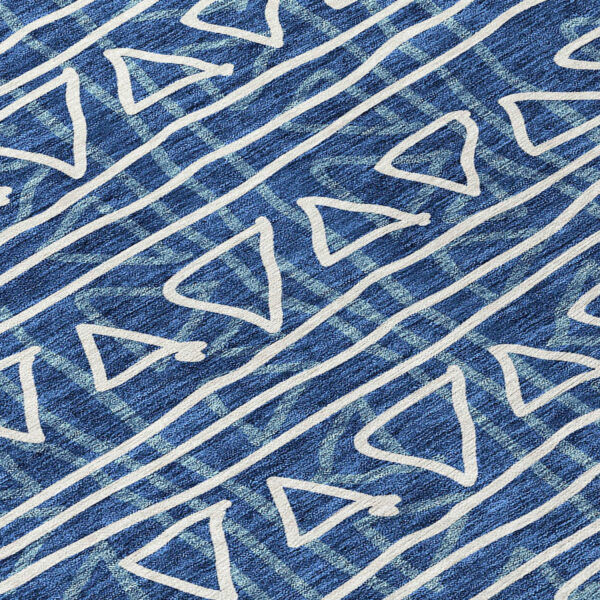 8' Navy Blue And Ivory Round Geometric Washable Indoor Outdoor Area Rug