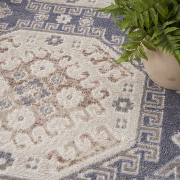 8' x 10' Blue Geometric Distressed Area Rug