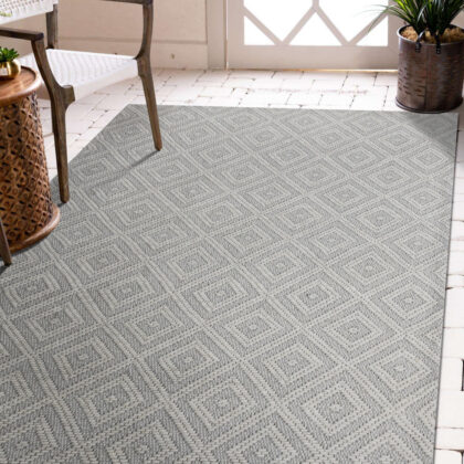 5' x 8' Gray and Ivory Geometric Hand Woven Non Skid Area Rug