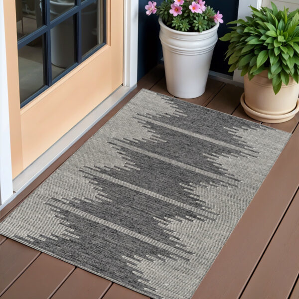 3' X 5' Charcoal And Ivory Abstract Washable Indoor Outdoor Area Rug
