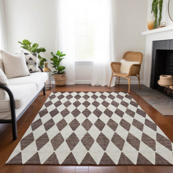 8' X 10' Brown Geometric Washable Indoor Outdoor Area Rug