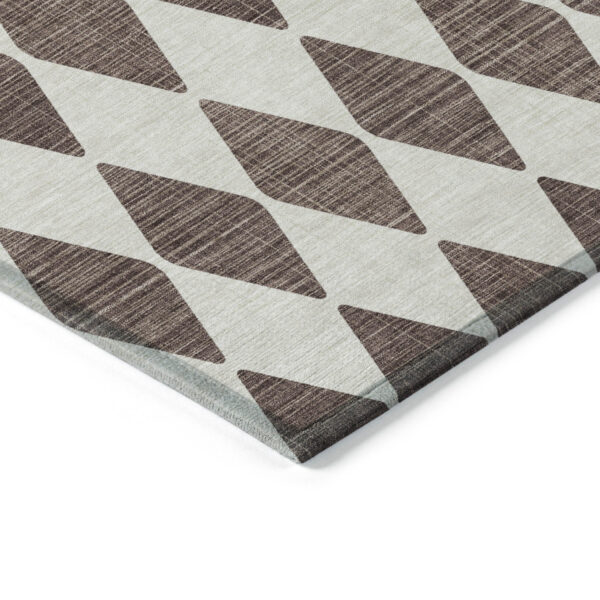 8' X 10' Brown Geometric Washable Indoor Outdoor Area Rug