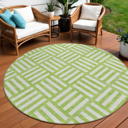8' Lime Green And Ivory Round Geometric Washable Indoor Outdoor Area Rug