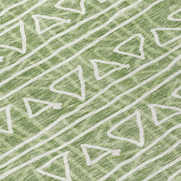 8' Green And Ivory Round Geometric Washable Indoor Outdoor Area Rug