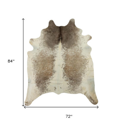 6' x 7' Brown and White Cowhide Hand Knotted Area Rug