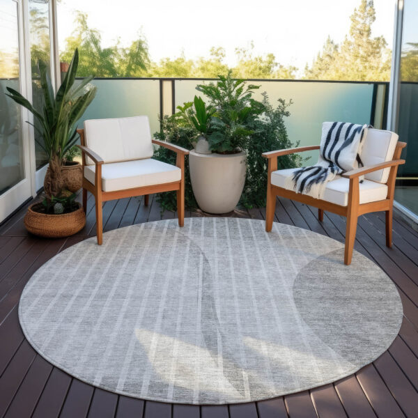 8' Gray Silver And Ivory Round Striped Washable Indoor Outdoor Area Rug