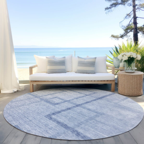 8' Sky Blue And Denim Blue Round Geometric Washable Indoor Outdoor Area Rug