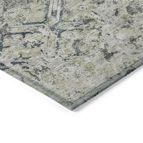 8' X 10' Silver Gray And Charcoal Geometric Washable Indoor Outdoor Area Rug