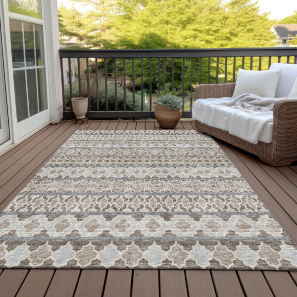9' X 12' Taupe Beige And Gray Quatrefoil Washable Indoor Outdoor Area Rug