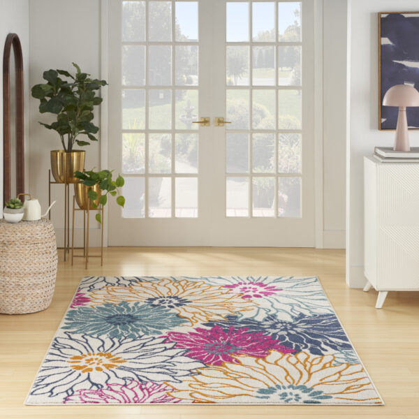 5' X 7' Cream Floral Power Loom Area Rug