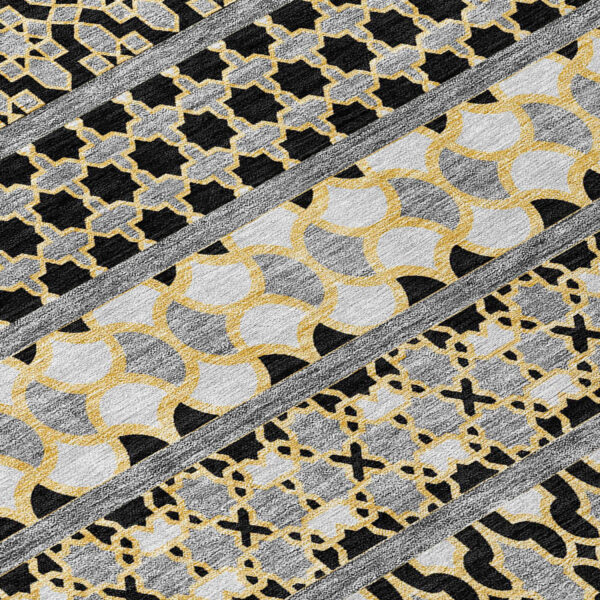 5' X 8' Charcoal Gray And Gold Quatrefoil Washable Indoor Outdoor Area Rug