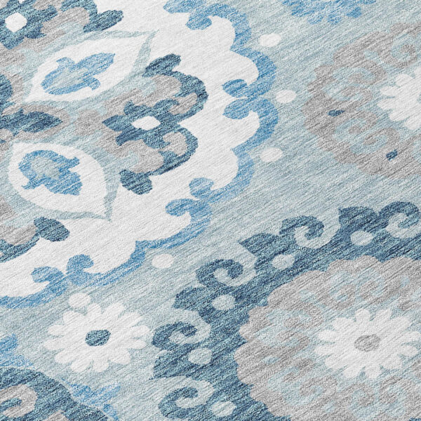 8' Sky Blue And Denim Blue Round Floral Medallion Washable Indoor Outdoor Area Rug